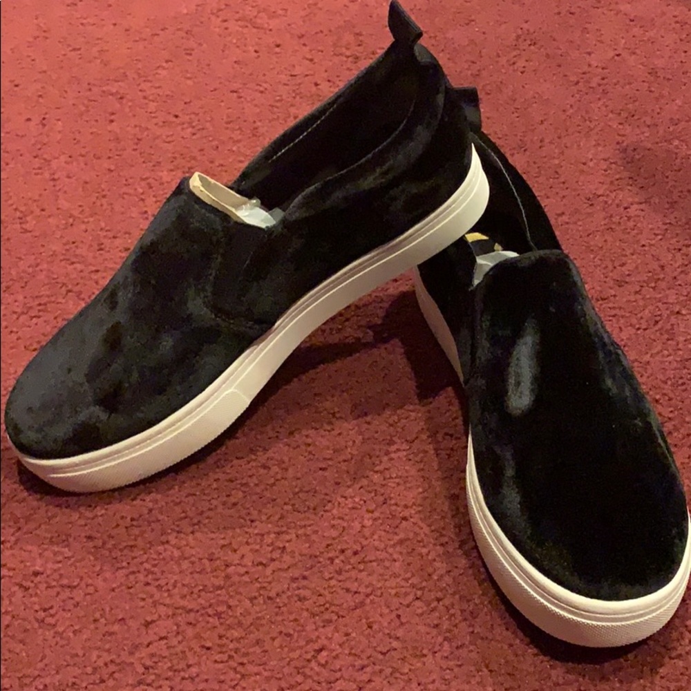 Sam Edelman CIRCUS blk velvet sneakers. BNWB 10